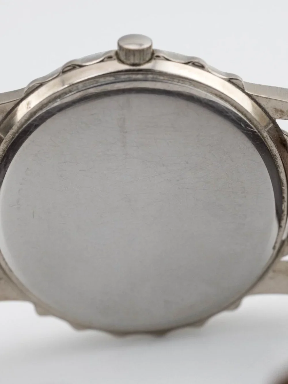 Vintage Warner Bros Bugs Bunny by Fossil Quartz Analog Unisex Watch New Battery